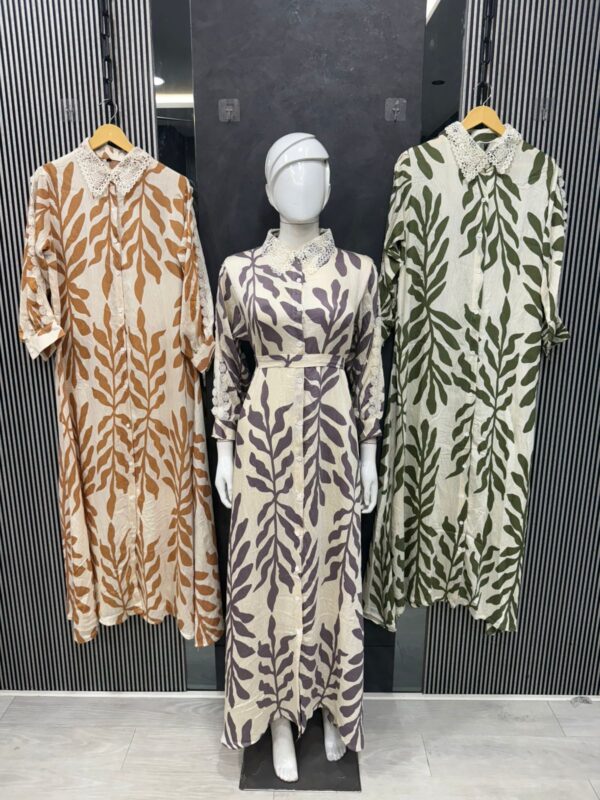 Botanical Print Maxi Kaftan with Lace Collar