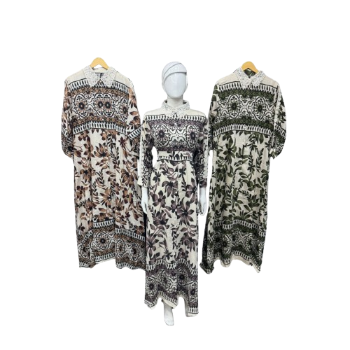 Vintage-Inspired Floral Print Kaftan Dress with Lace Detail